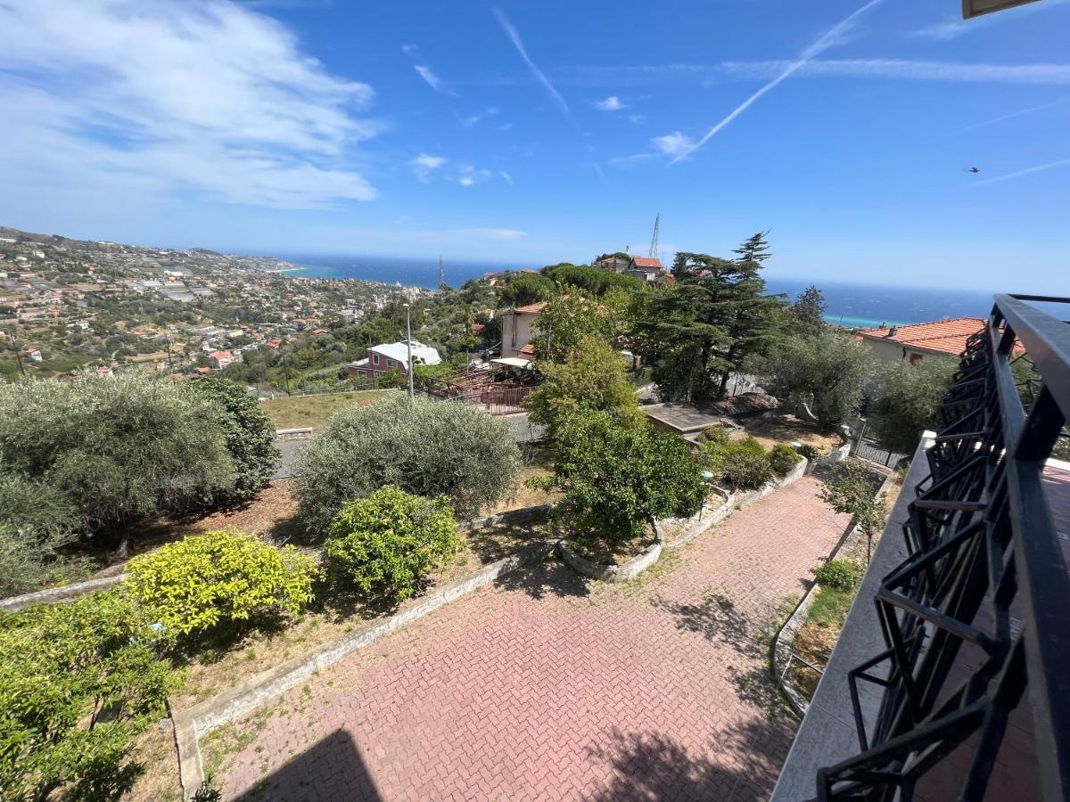 Villa In Collina Vista Mare Sanremo Exterior photo